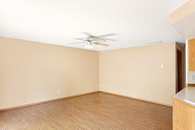 معلم دهان في الرياض - خبرة و كفاءة عالية في التنفيذ