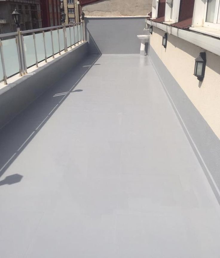 معلم عوازل أسطح في الرياض بخبرة وكفاءة عالية